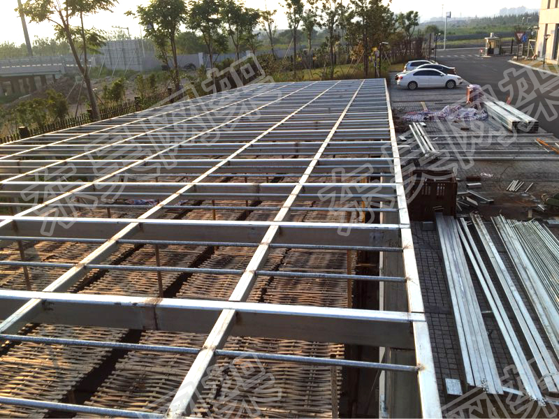 廣場(chǎng)地下車庫出入口玻璃雨棚 (12).jpg